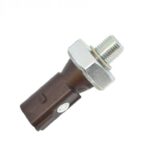 Volkswagen Genuine OIL PRESSURE SWITCH PASSAT